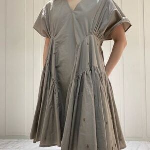 Chic Gray Midi Dress